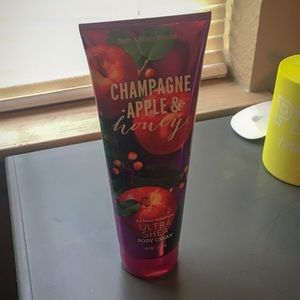 Bath & Body- Champagne Apple & Honey